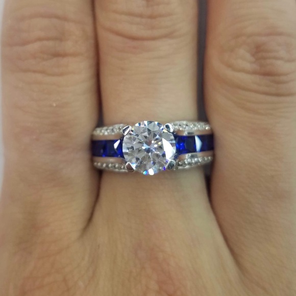 2.04 ct SS Round & Princes Cut Clear & Blue Spinel - Picture 3 of 4